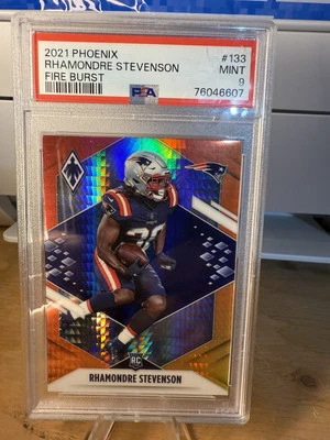2021 Panini Phoenix - Rookie Rhamondre Stevenson #133 Fire Burst (RC) - Image 1 of 2
