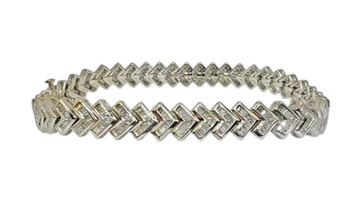 14K White Gold 1.81Ct Channel Set Baguette DIA Chevron Tennis Bracelet 15.5dwt - Image 1 of 4