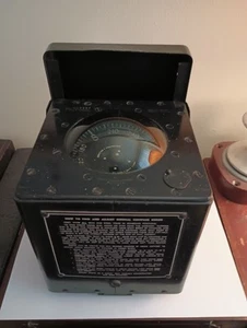 US Maritime Commission Lifeboat Compass by John E. Hand & Sons Co. SN-3597 - Picture 1 of 13