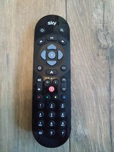 Sky Q Fernbedienung Modellnummer EC060 getestet funktioniert - Bild 1 von 5