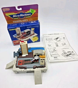 Vintage 1988 Galoob Micro Machines Travel City Marina & Airport Playset Cib - Picture 1 of 14