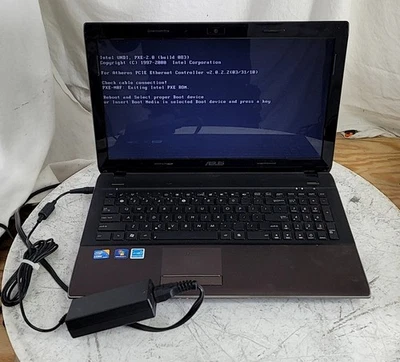 Portátil ASUS U52F Core I3 M 380 4GB 640GB VER NOTAS Foto 1 de 4