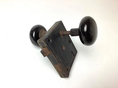 Antigua perilla de puerta victoriana de porcelana negra con cerradura de mortaja herrajes vintage Foto 1 de 2