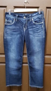 Women’s Size W28 Silver Jeans Suki Capri Flap Pockets Low Rise Medium Wash Bling - Picture 1 of 9