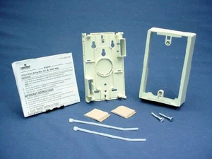 Leviton Quickport Surface Mount Backbox Almond 1,45"-Tiefe 1-Gang 40851-ABR - Bild 1 von 5