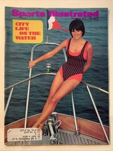 Costume da bagno illustrato sportivo 17 gennaio 1972 Sheila Roscoe cover - Foto 1 di 1