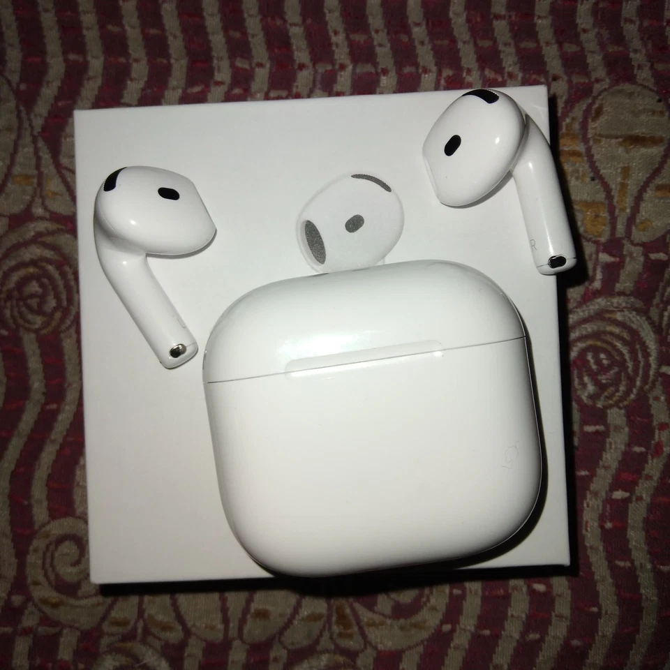 Apple AirPods 4 a 25€ – Neuf – Remise en Main Propre ( Sur Paris ) - Photo 1/4
