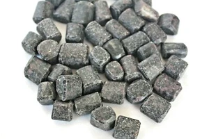 Three Spinel in Garne Matrix Tumbled Stones 15-20mm Healing Crystals Revitalize - Picture 1 of 6