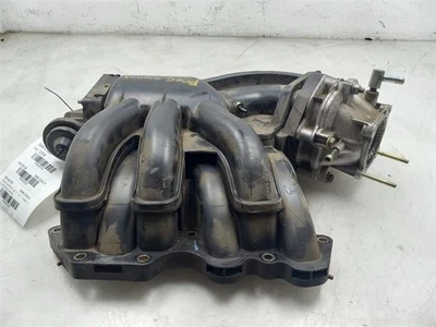 04-10 TOYOTA HIGHLANDER LE 3,3 L TRACCIÓN DELANTERA EN EL COLECTOR DE ADMISIÓN SUPERIOR  Foto 1 de 4