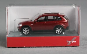 HERPA 033695-006 (H0,1:87) BMW X5, bermillion rojo metálico - ¡NUEVO! - Imagen 1 de 6