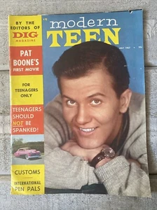 Modern Teen Magazine Pat Boone 1957 "Teenagers Should Not Be Spanked" - Imagen 1 de 4