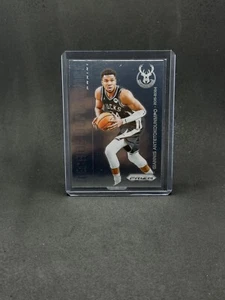 2023-24 PANINI PRIZM DECA Giannis Antetokounmpo DECADE DOMINANCE #10 - Picture 1 of 2