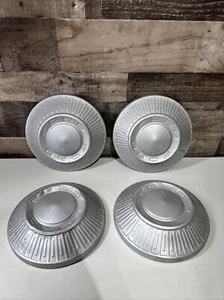 Set 1965 1966 FORD FALCON DOG DISH POVERTY WHEEL HUBCAPS 9.5” 65 66 - 1 Dented - Foto 1 di 14
