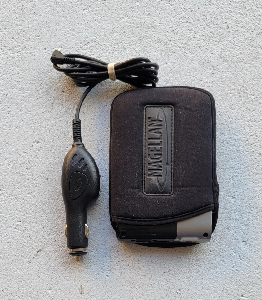 Magellan Maestro 5310 Automotive Car GPS Navigator 4.7" Touch Screen Pre-owned.  - Image 1 of 4