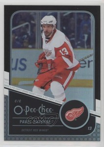 2011-12 O-Pee-Chee Rainbow Foil Black Border /100 Pavel Datsyuk #156