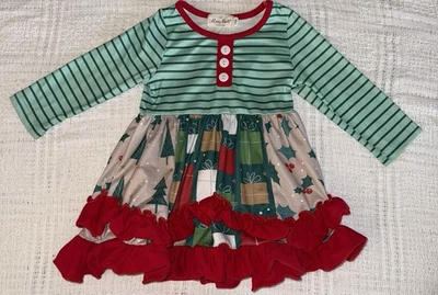 Lote de cuatro vestidos y camisas de Navidad Marie Nicole para niñas talla 2T Foto 1 de 4