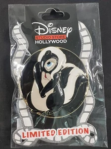 DSSH Disney Studio Store Hollywood Flower Cursive Cutie Pin LE 400 - Picture 1 of 2