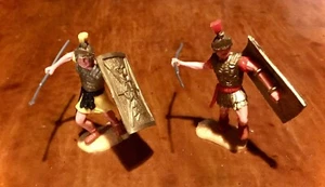Timpo Toys: Romans x 2 - With Spears - EC - Lot 71 - Picture 1 of 1