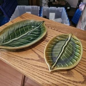 Pier 1 Leaf Shaped Stoneware Platter And Matching Smaller Dish Green Tropical - Picture 1 of 4