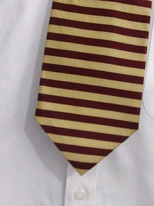 BROOKS  BROTHERS / USA🔥  BURGUNDY & GOLD STRIPED== 3  5/8" WIDE / SILK NECK TIE - Foto 1 di 4