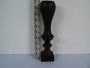 Candelabro rústico con husillo de madera dura recuperada de 10" - Imagen 1 de 6