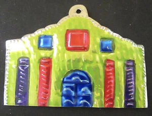 Vintage geprägte Blechdose Metall San Antonio Haus oder Kirche Weihnachtsschmuck - Bild 1 von 2