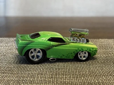 Customized Muscle Machines Plymouth '70 Cuda Green, 1:64 Scale Diecast 2000 - Image 1 of 4