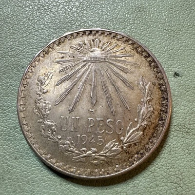 Moneda de Plata Mundial 1945 México 1 Un Peso .720 Plata KM 455 Águila Serpiente Rev. Foto 1 de 4