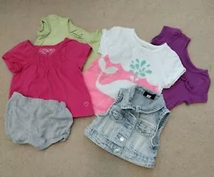 Lote de 6 piezas de chaleco para el torso, pantalones cortos y jeans para bebé niña (12-18 mos) - Imagen 1 de 3