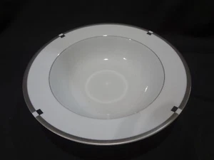 Mikasa China Einladung Platin - 10" runde Servierschale - weiße Ringe am Rand - Bild 1 von 6