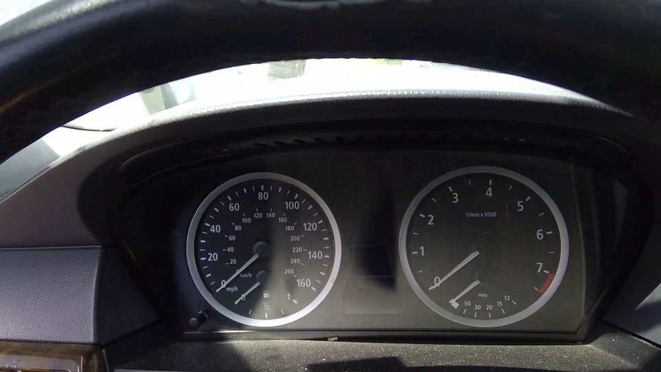 06 07 Velocímetro BMW 530I 221 k millas Foto 1 de 1