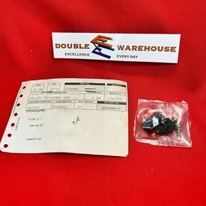 NOS OEM Toro Wheel Horse Lawn Boy 153644 Pulley Retainer Assembly - Picture 1 of 3