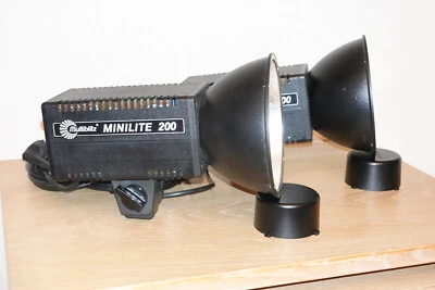 Multiblitz MINILITE 200 mit Koffer - Bild 1 von 4