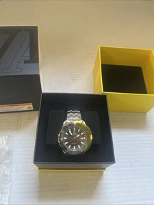 Invicta RESERVE braunes Zifferblatt silberfarben Schweizer automatische Herrenuhr ETA 2824 49235 - Bild 1 von 14