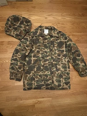 Abrigo de Caza Vintage Trophy Club Plumón de Ganso Marrón Camuflaje Talla Mediana Foto 1 de 4