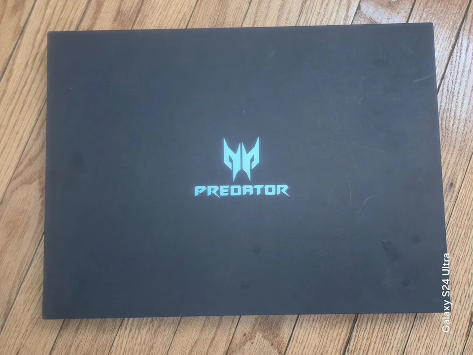 Acer Predator Helios 300 15.6" Gaming Laptop FOR PARTS ONLY - Image 1 of 4
