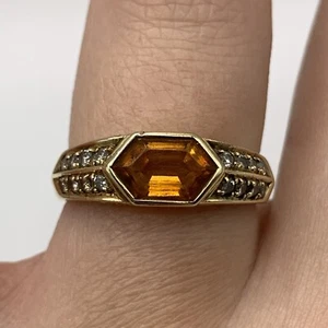 Citrine & Diamond Shoulder Bezel Set Band Ring 9ct 9k Yellow Gold - Size L - Picture 1 of 10