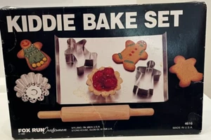 Vintage Fox Run Craftsmen kiddie bake set - Picture 1 of 3
