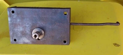 Ancienne grosse serrure de château , fer et bronze, 19ème - Photo 1/4