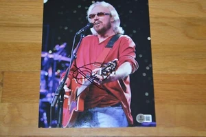 Bee Gees ~ Barry Gibb Autographed Vintage 8x10 Photo with Beckett Hologram - Picture 1 of 6