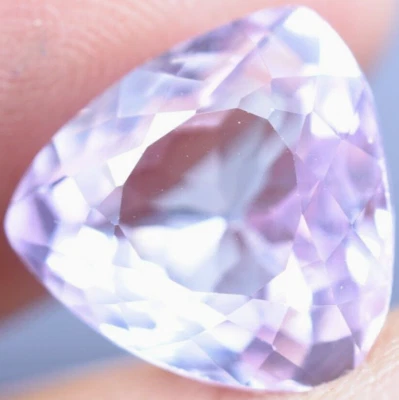 Extremadamente Raro e Impecable 7.75 Ct Natural Rosa Kunzita GGL ¡Gema Suelta Certificada!! Foto 1 de 4