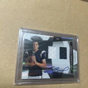 2010 Certified Freshman Fabric 197/299 Sam Bradford #302 Rookie Auto RC - Picture 1 of 2