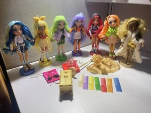 Rainbow High Dolls Lot Of 7 - Stands, Clothes & More - LOOK! - Picture 1 of 12