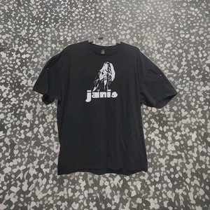 Gildan Janis Joplin Black Graphic JANIS T-Shirt Size XL - Picture 1 of 8
