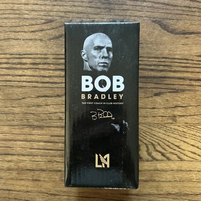 Тренер футбольного клуба LAFC Los Angeles Боб Брэдли инаугурационный сезон SGA с качающейся головой - Изображение 1 из 3