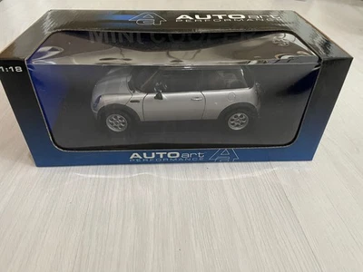 Autoart Performance Mini Cooper | 1:18 - Image 1 of 4
