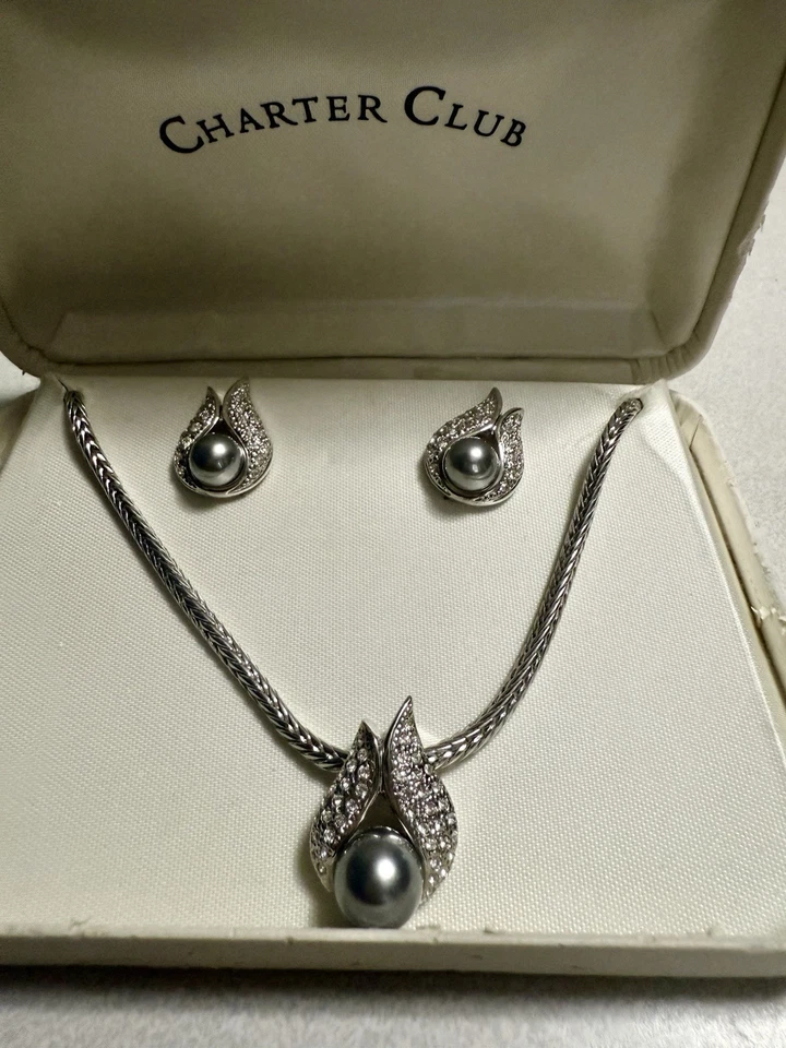 Juego de pendientes collar Charter Club plata llama perlas gris pavé en caja de colección nuevo en caja Foto 1 de 4