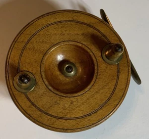 Early 19th Century English Wooden Fishing Reel - Picture 1 of 6