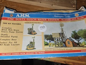 AHM 5742 Dusty Gulch Water Station Kit HO Scale 1:87 SEE PHOTOS - Picture 1 of 7