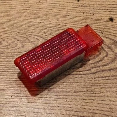 VW VOLKSWAGEN TOUAREG 2002-2010 7L PUERTA TARJETA CORTESÍA LUZ LÁMPARA ROJA DELANTERA/TRASERA Foto 1 de 4